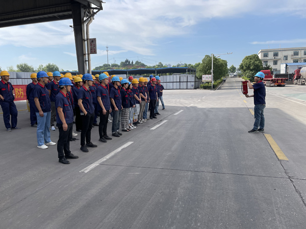 公司兩家單位開展聯(lián)合消防應(yīng)急演練