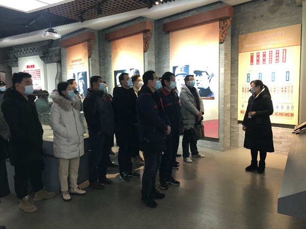 建材公司黨支部開(kāi)展“紅色教育之旅”活動(dòng) 建材公司黨支部開(kāi)展“紅色教育之旅”活動(dòng)