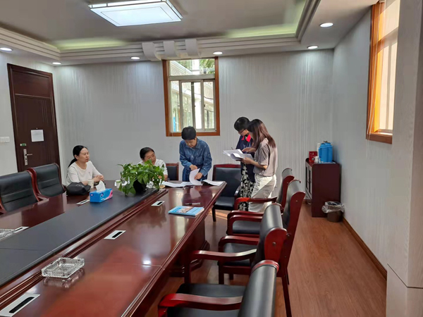 市統(tǒng)計局到公司開展統(tǒng)計專項檢查工作 市統(tǒng)計局到公司開展統(tǒng)計專項檢查工作