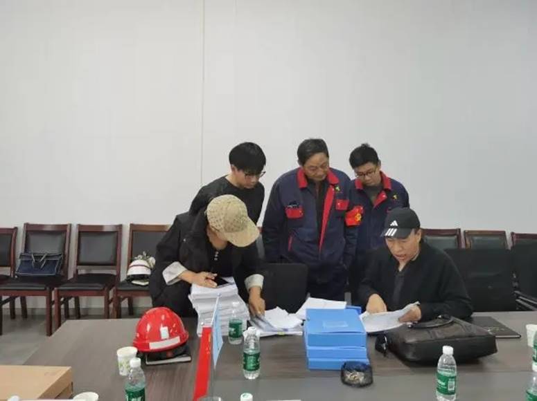 赤峰金通二期電解項(xiàng)目部順利通過赤峰市高新區(qū)國(guó)慶節(jié)前安全、質(zhì)量聯(lián)合專項(xiàng)檢查 